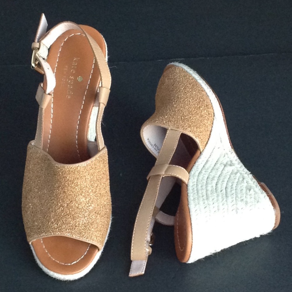 ♠️ kate spade - Gold Metallic Band Rope Wedges